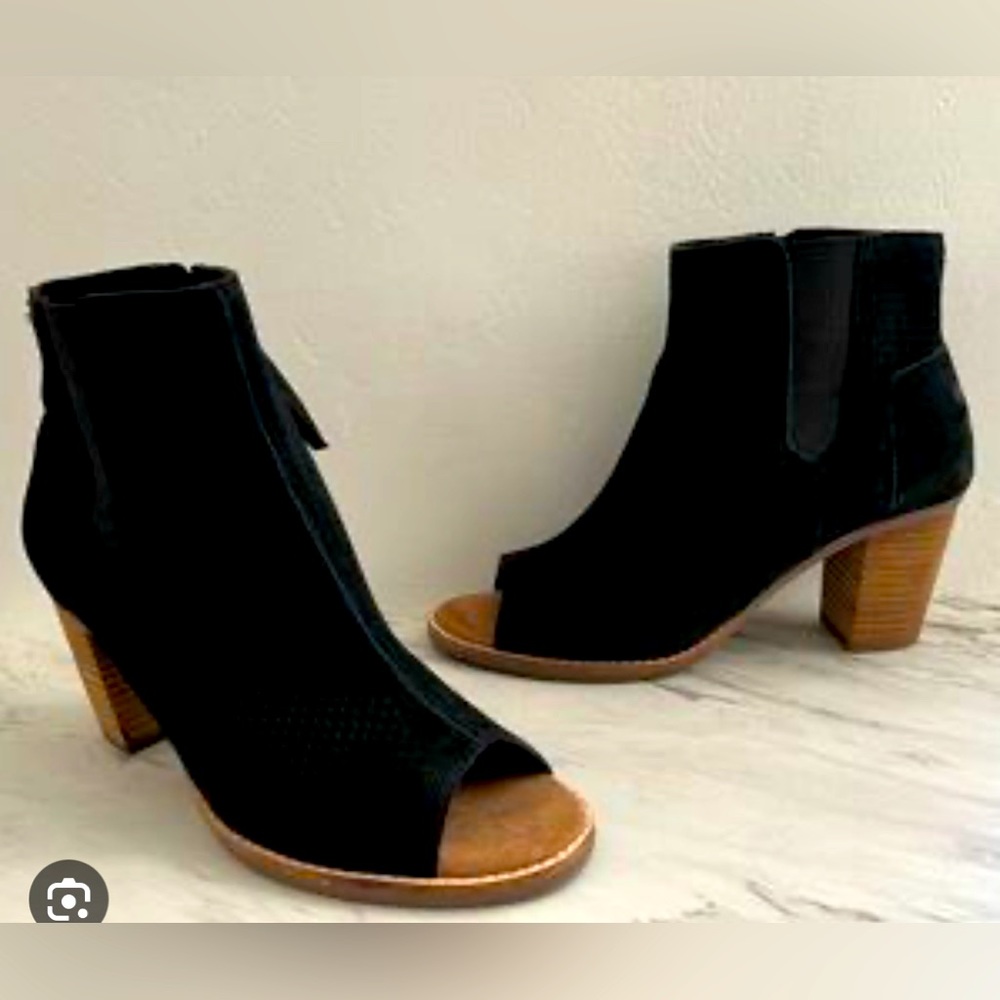 TOMS zip up black open toed booties